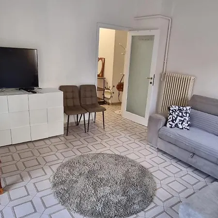 Melis Apartamento *